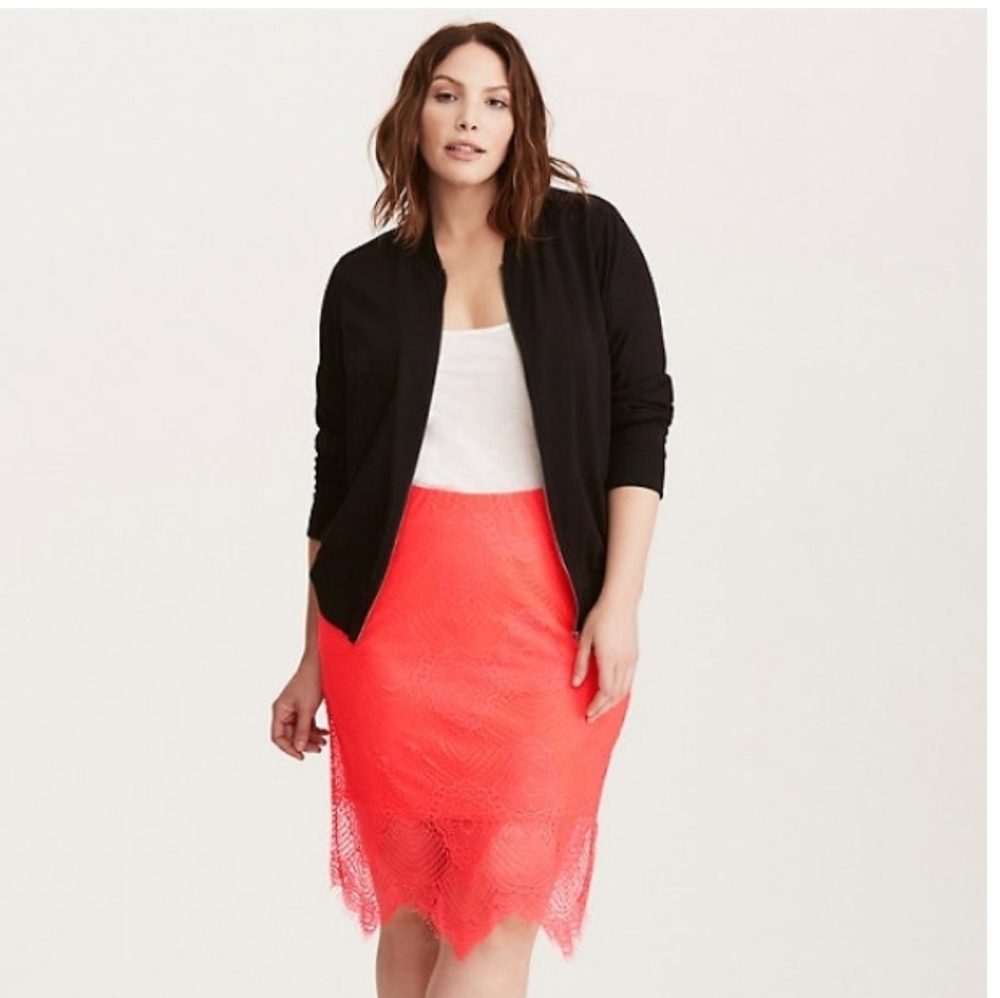 NWOT Torrid coral lace pencil skirt